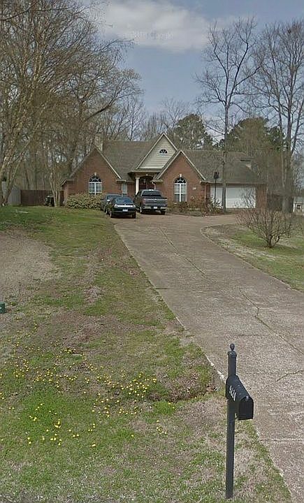 1st image of 9820 Mosby Dr
