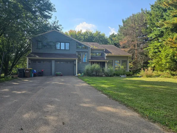 11200 Ironwood Ave N, Stillwater, MN 55082