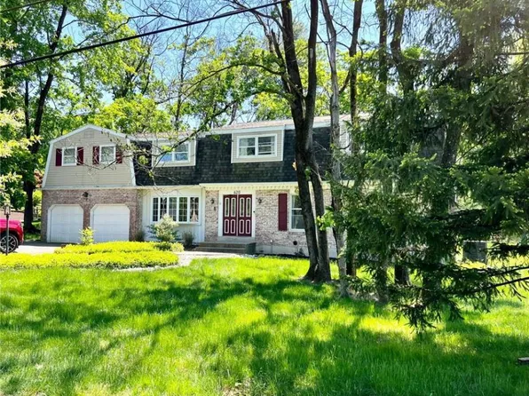 620 Bierys Bridge Rd, Bethlehem, PA 18017