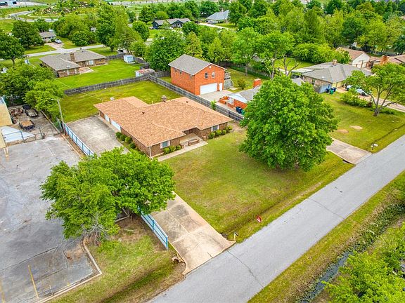 4th image of 407 Bell Fountaine Dr