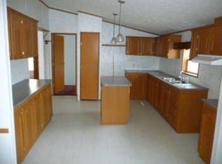 8999 Fox Hills Pl, West Olive, MI 49460