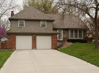 12306 W 100th Pl, Lenexa, KS 66215