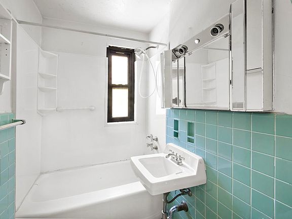 4th image of 505 E 82nd St APT 3D