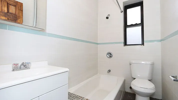 Rented by Nooklyn NYC LLC | media 36