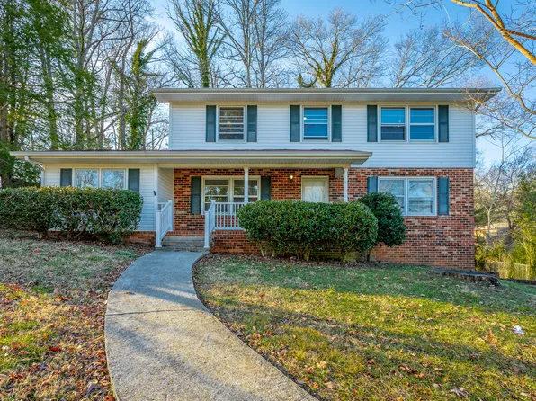 1311 Brockton Dr, Signal Mountain, TN 37377