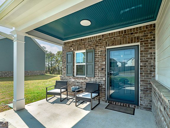 4th image of 544 Moline Way