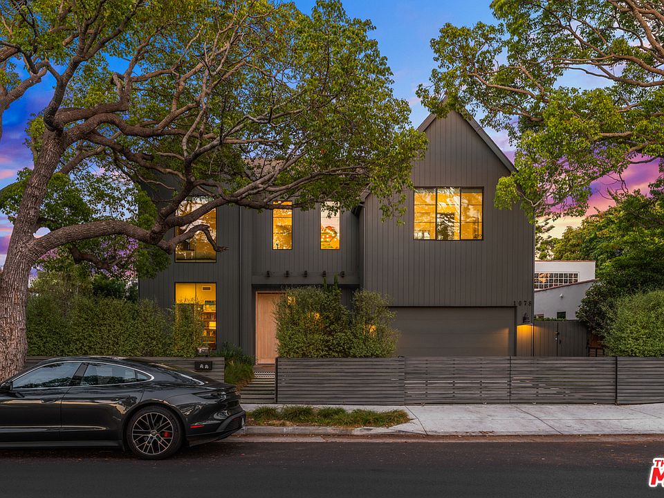 1st image of 1078 Superba Ave