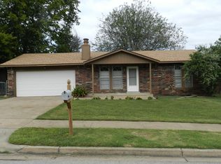 200 W Vicksburg St, Broken Arrow, OK 74011
