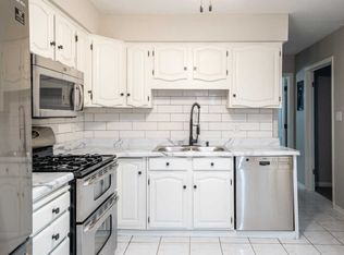 3402 Montana Dr, Fort Wayne, IN 46815