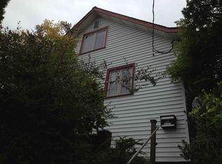 8217 19th Ave NE, Seattle, WA 98115