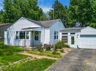 987 Country Club Dr, Zanesville, OH 43701
