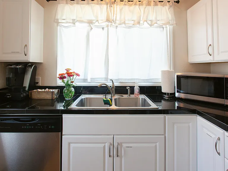 1330 Sequoia Cir #2 — Photo 8
