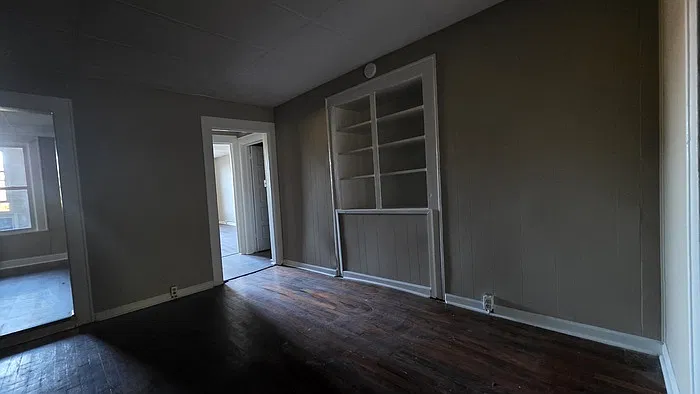 1 bed, 1.0 bath, 900 sqft, $775 — Photo 2