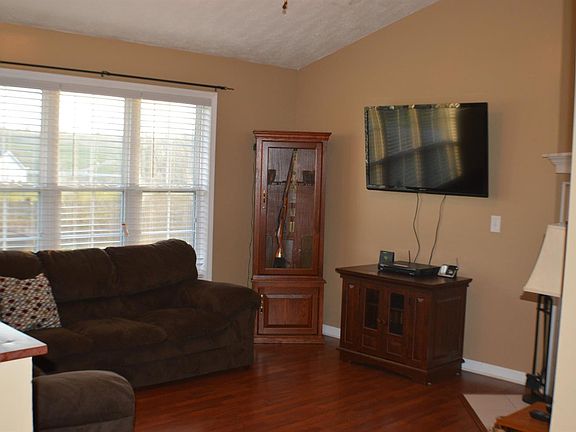 5th image of 154 Indian Springs Trl