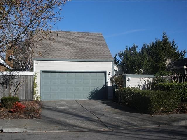 1st image of 214 Avenida Barbera