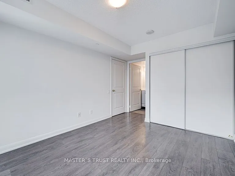 5162 Yonge St #815 — Photo 30