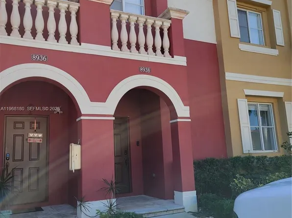 8938 SW 19th St #904, Hollywood, FL 33025