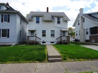 418 39th St, Moline, IL 61265