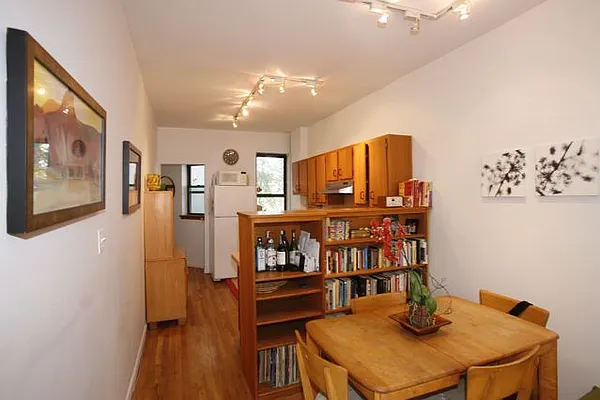 Sold by Garfield Realty  | media 22
