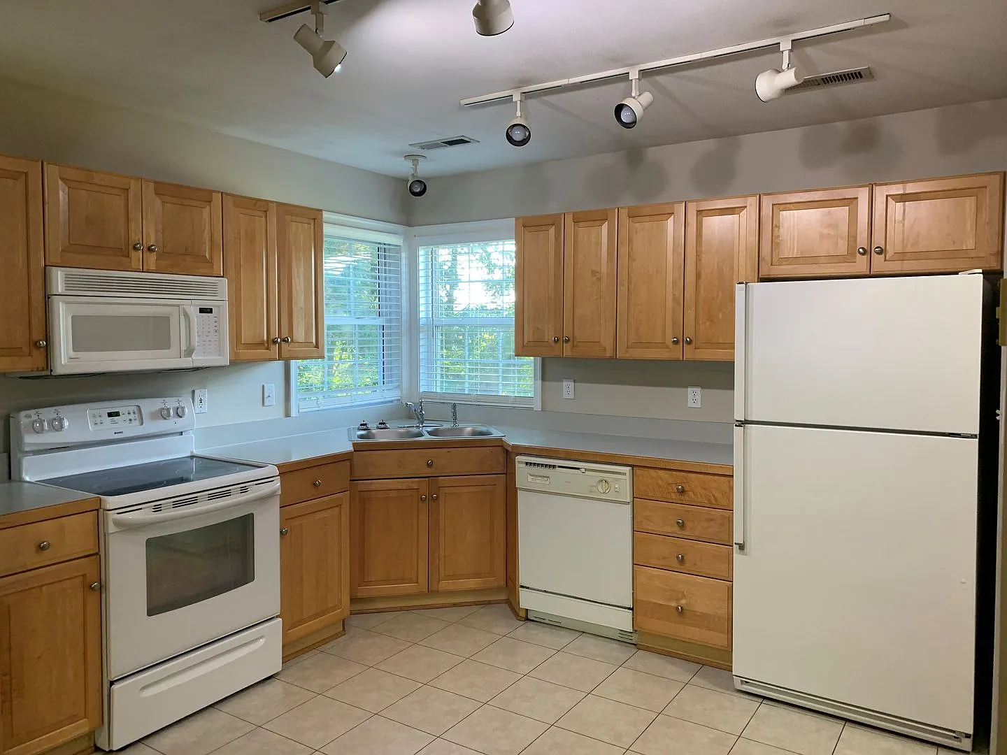 One Level Ranch Home in Rustburg — Photo 4