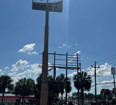 2nd image of 1088 Lakes Blvd