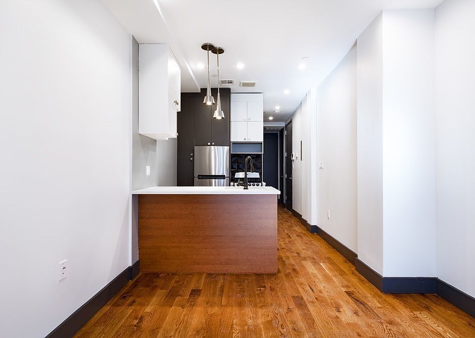 1st image of 174 Knickerbocker Ave #23R