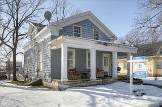2nd image of 309 W Hanover St