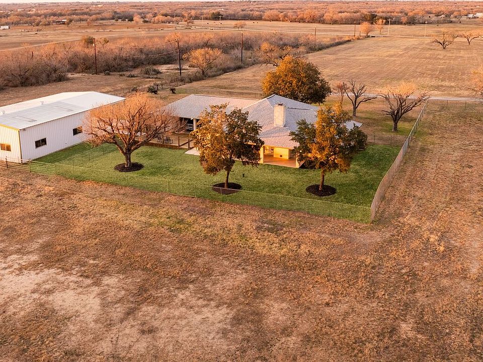 1st image of 14320 La Vernia Rd