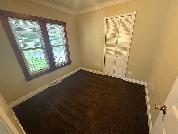 4th image of 5466 Ruth Ave