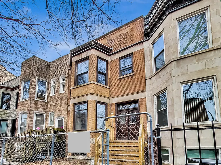 3554 N Wilton Ave #1 — Photo 43