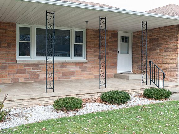 3rd image of 171 Downey Dr