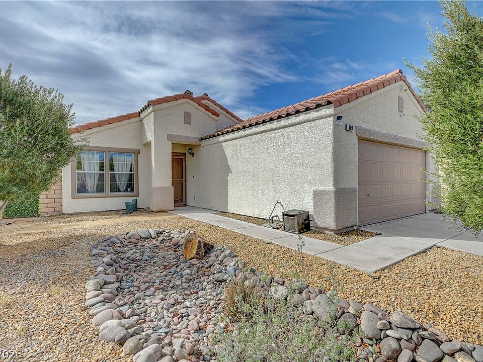 1st image of 609 Moontide Ct