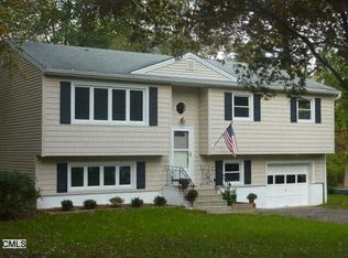 39 Benson Dr, Danbury, CT