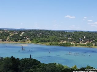 2607 Westview Dr, Canyon Lake, TX 78133