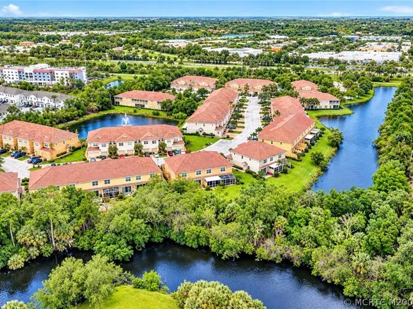 615 SW Glen Crest Way, Stuart, FL 34997