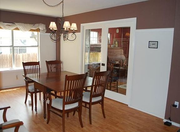 3rd image of 2814 Hannah Kay Ln