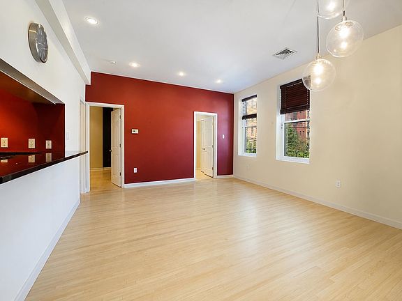 4th image of 456 9th St #1A