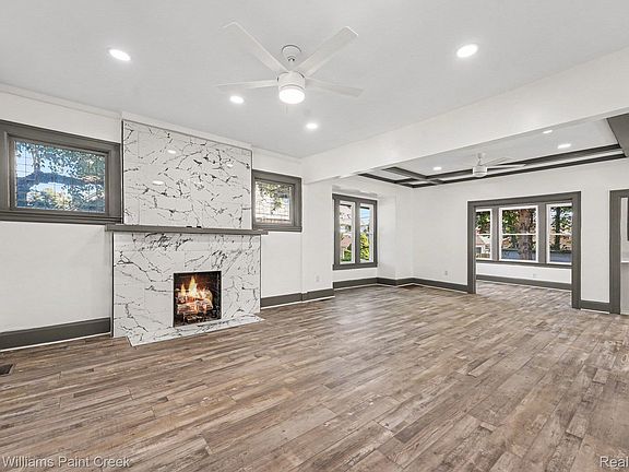 4th image of 111 Moss St