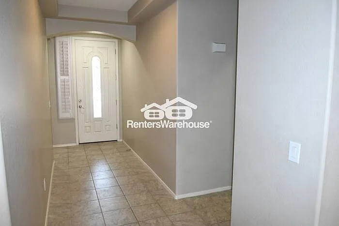 4336 W Judson Dr — Photo 4