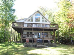 1103 Arrowhead Dr, Pocono Lake, PA