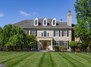 211 Twinings Ln, Wayne, PA 19087