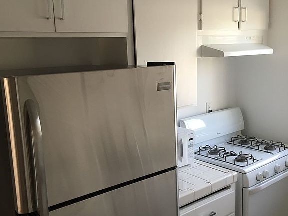 2nd image of 1415 Cardiff Ave APT 05