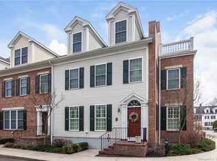 12 Evarts Ln #12, Madison, CT 06443