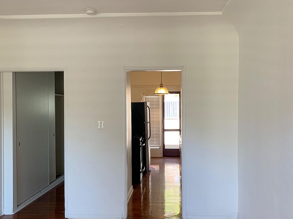 1st image of 2355 Cove Ave APT 201