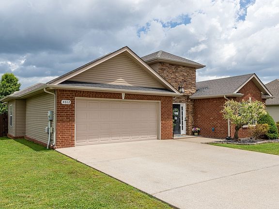 3rd image of 4862 Beryl Dr