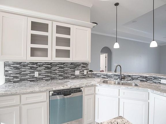 2nd image of 3101 Cowboys Ct