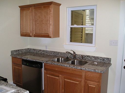 3rd image of 1017 11th St APT 2B