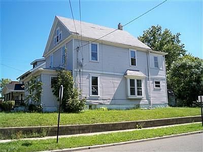 2nd image of 913 Copley Rd
