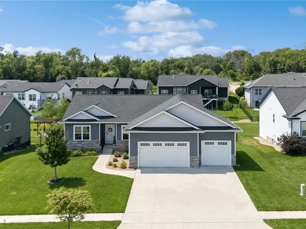 4064 Aster Ct, Marion, IA 52302