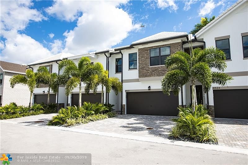 1st image of 4430 SW 32nd Ave #39